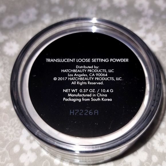 Kristofer Buckle Translucent Loose Setting Powder - Picture 2 of 3